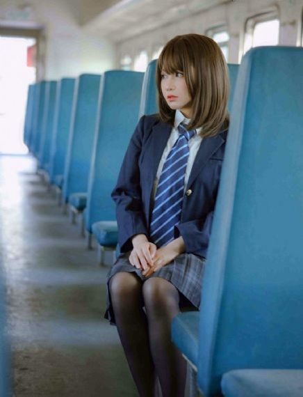 高冷美女被灌醉无力反抗_BD韩语高清迅雷在线观看