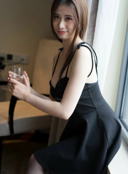 《美丽教师》在线观看_超清在线观看高清