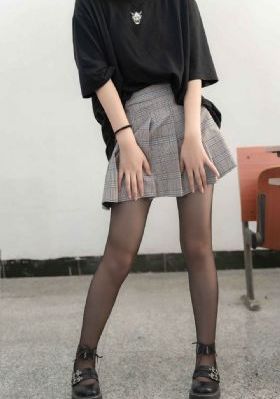不穿内衣的女邻居_国产剧高清迅雷在线观看