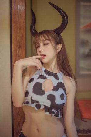 《隔壁女邻居》韩国_HD电影免费在线